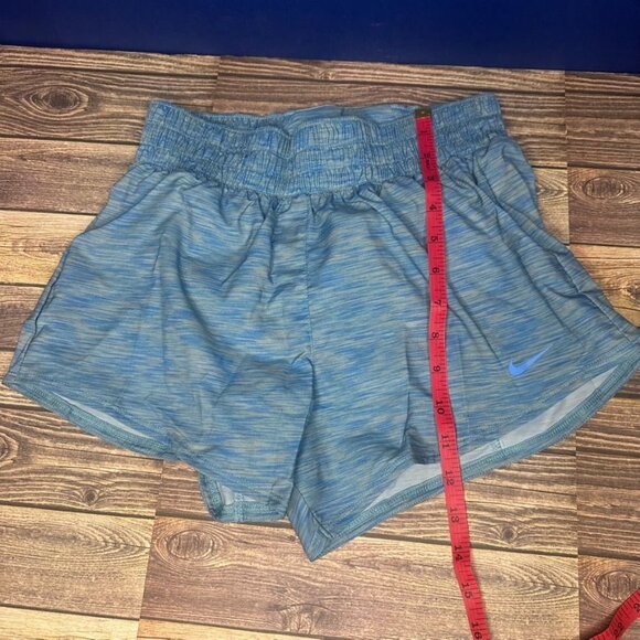 Nike Women's Dri-FIT Mid-Rise Brief-Lined Running Shorts NWT Size XS - Picture 13 of 16